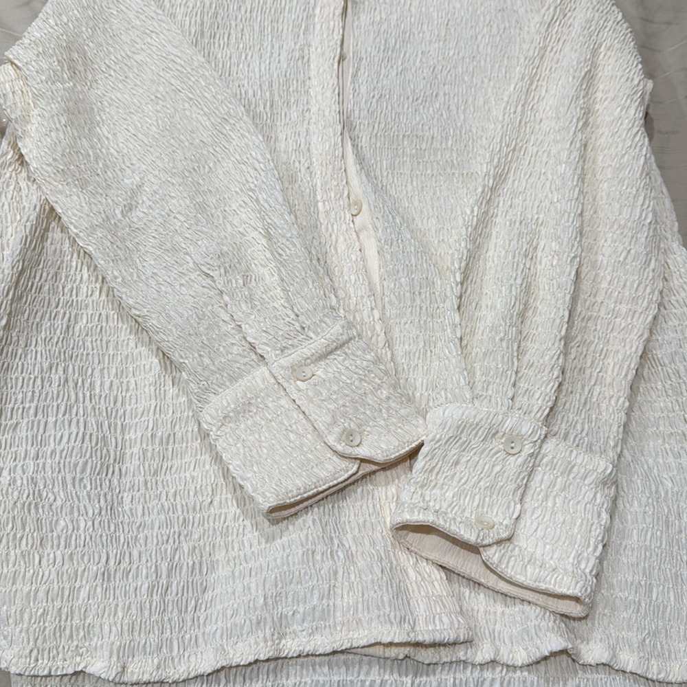 Textured button up - Picture 3 of 5